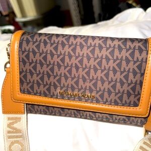 MK cross bag